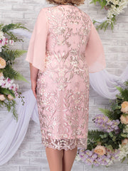 Round Neck Embroidered Short Sleeve Plus Size Dress