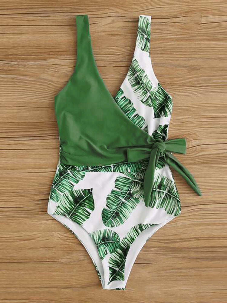 Plus Size Leaf Print Patchwork Swimsuit