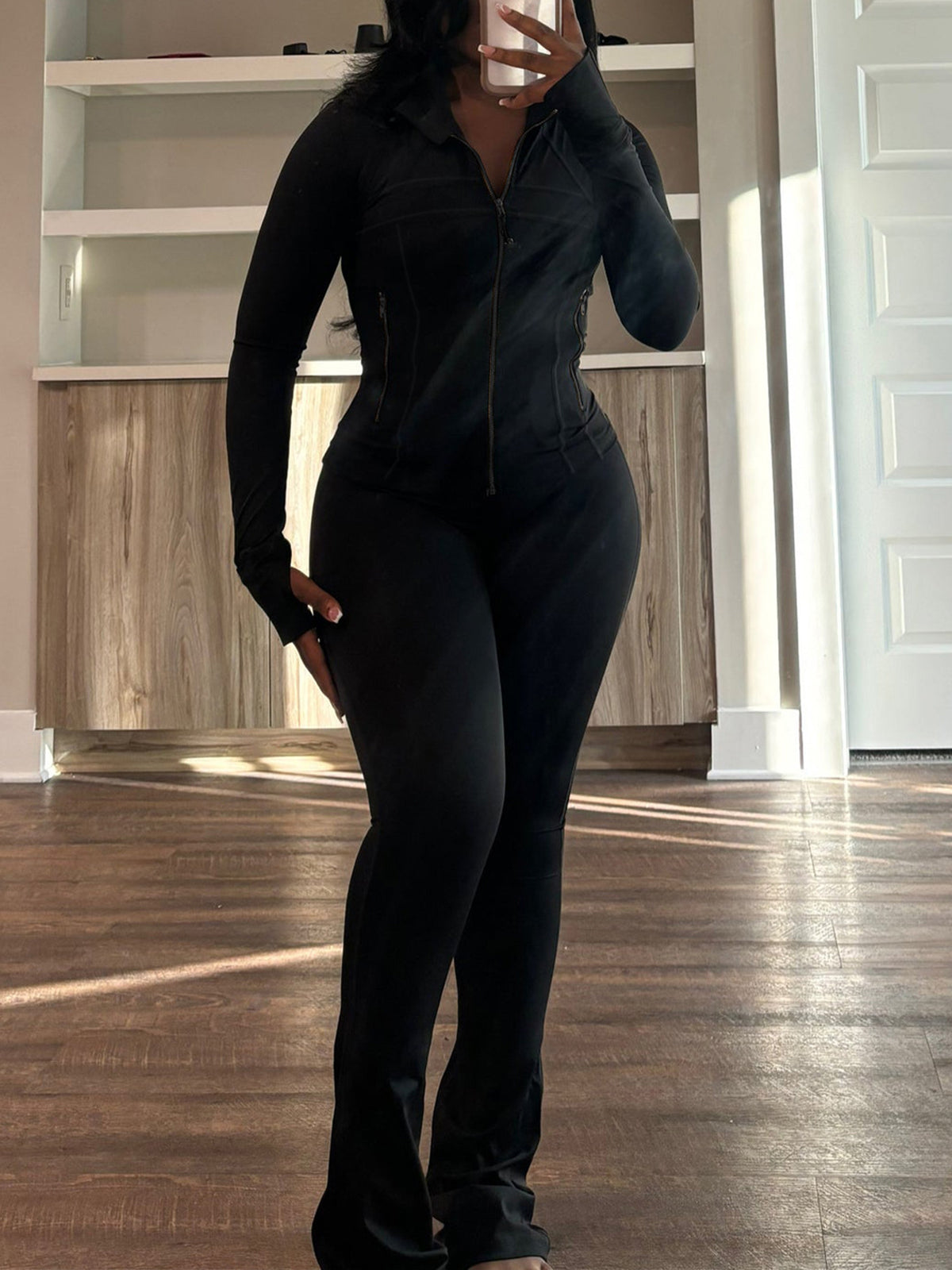 Two Pieces Sporty Fitted  Flare Pants Set