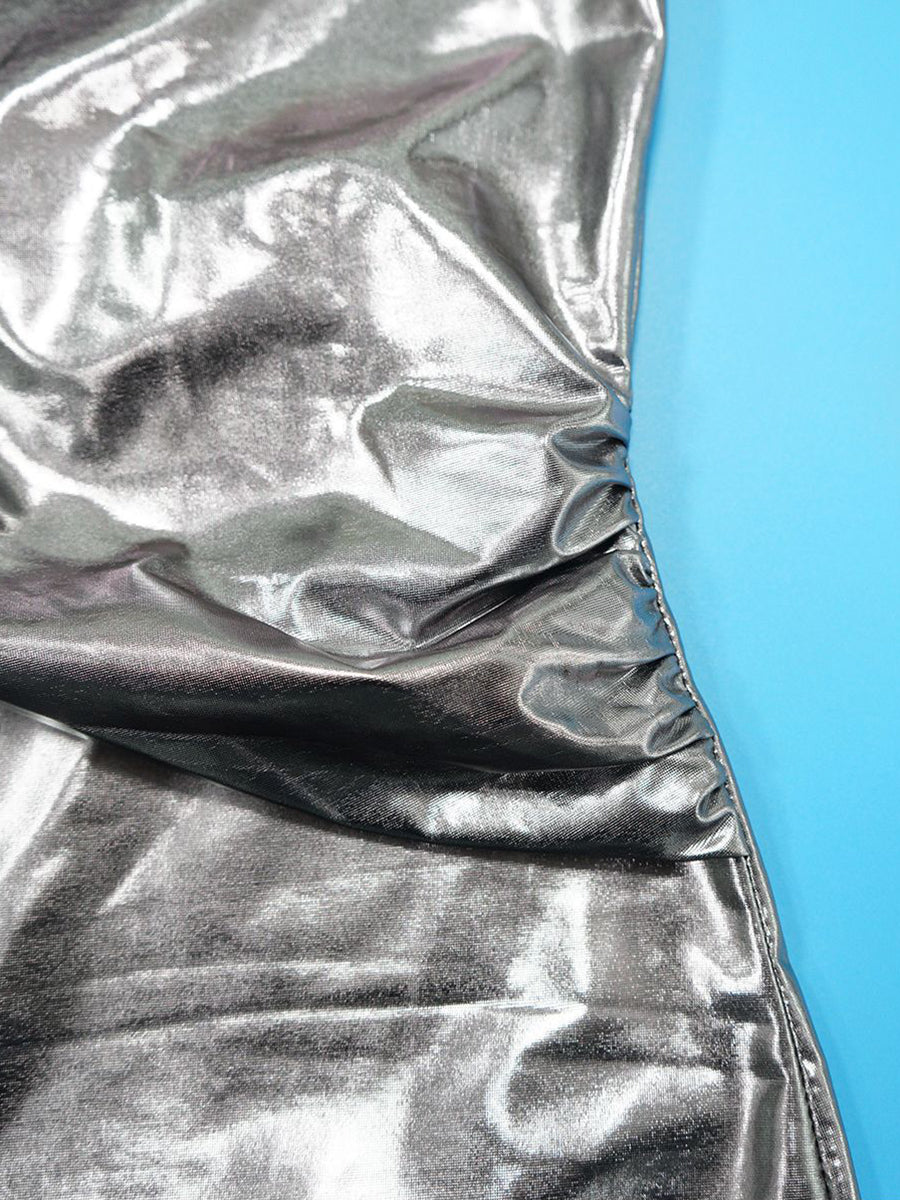 Glitzernder Jumpsuit mit Neckholder, Wasserfallausschnitt und rückenfreiem Design