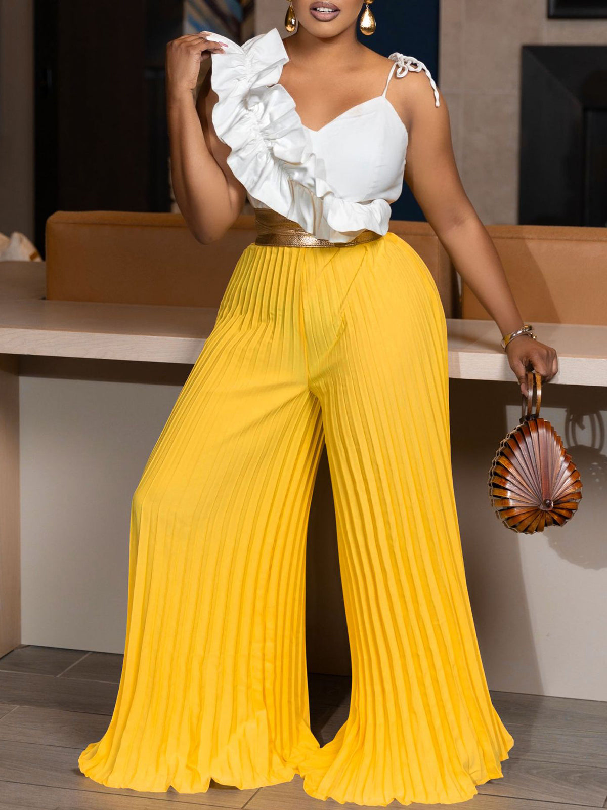 One-Shoulder Ruffle Pleated Pants Set