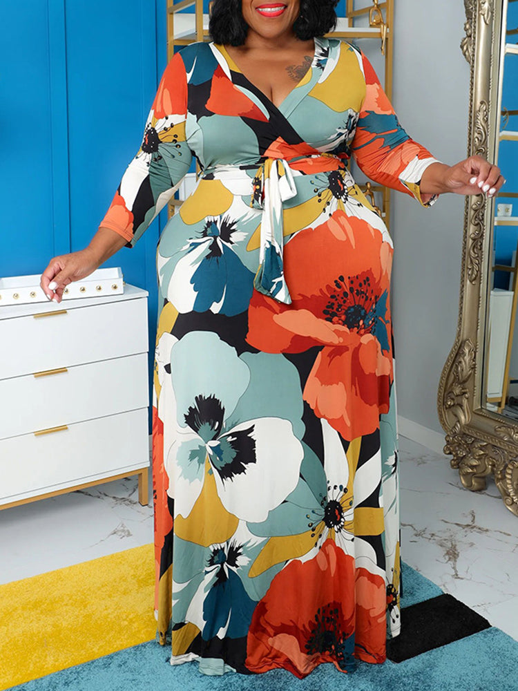 Plus Size Floral Print Dress with Pockets