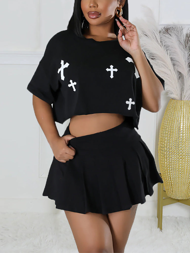 Two-Piece Cross Print Loose Crop Top and Pleated Skirt Set